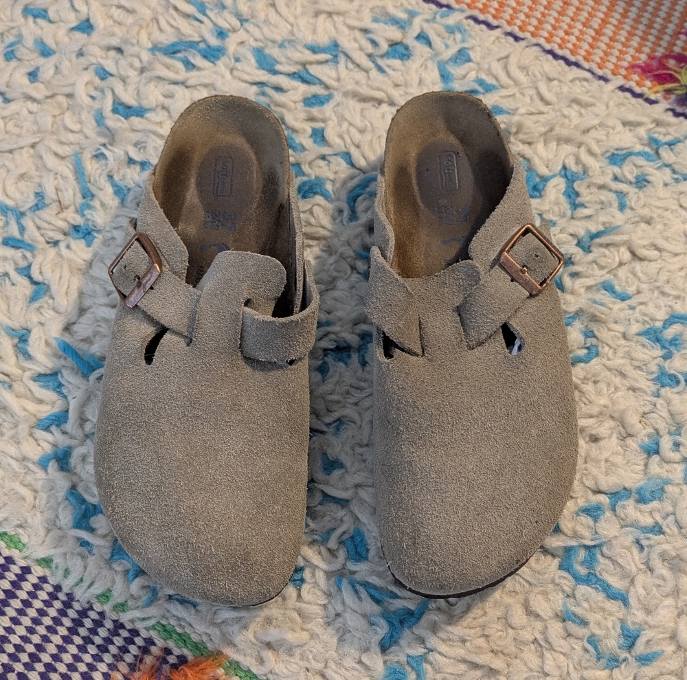 Birkenstock Boston Clog Taupe Suede